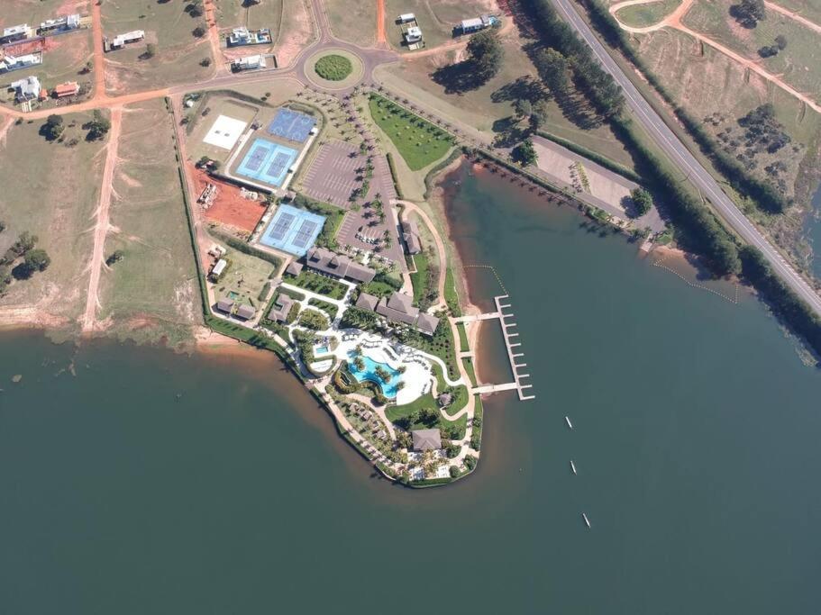 Aconchegante Casa Na Represa. Villa Itaí Kültér fotó
